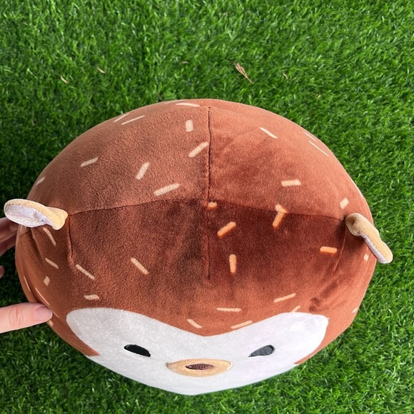 SQUISHMALLOW Hila The Hedgehog - Picture 4 of 7